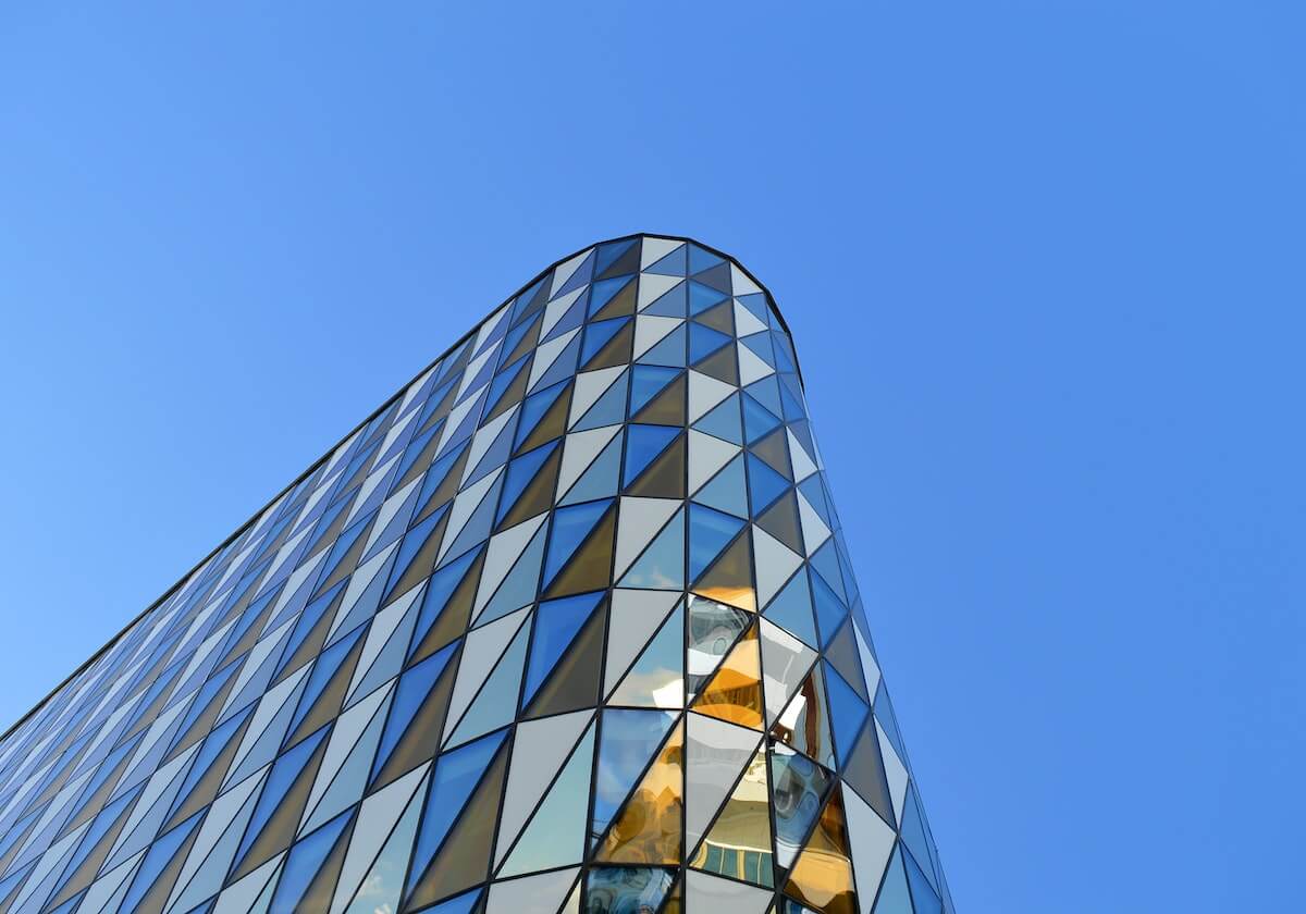 意甲知名评论员：米兰前35分钟对罗马毫无办法，没丢球主要是得益于稳固防守和精神